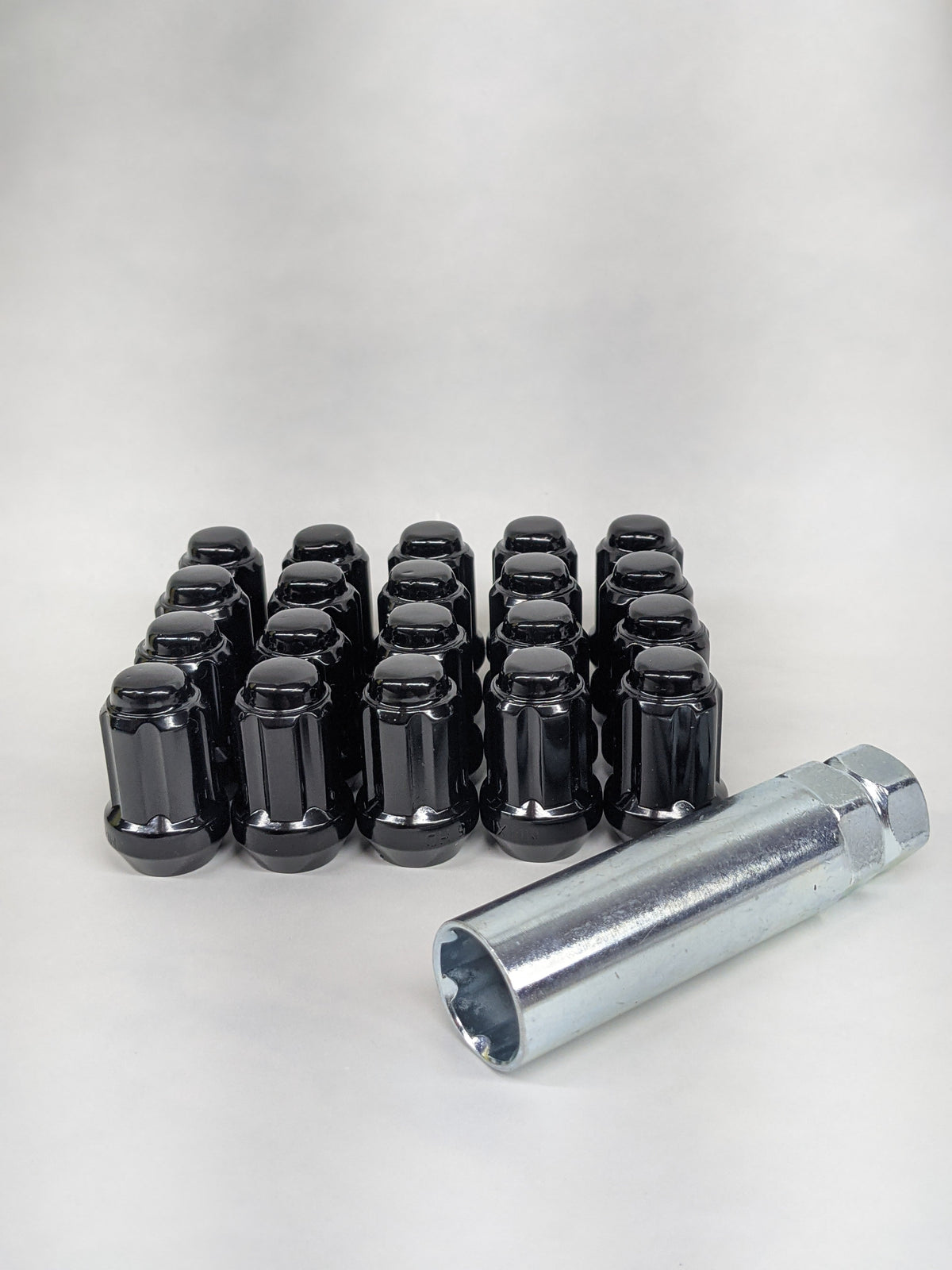 Spline drive lug nut kit Black , 1/2x20 (1965-2014 MUSTANG)